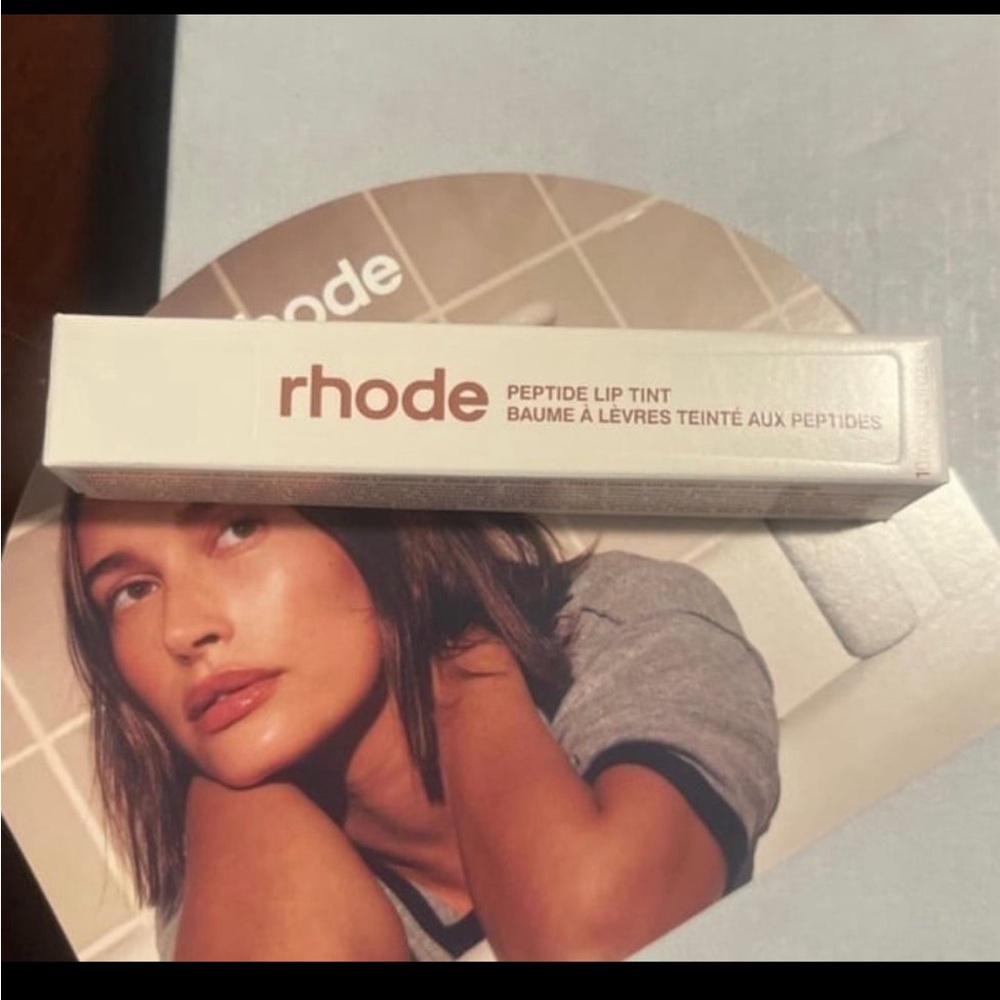 Rhode Cinnamon peptide lip tint